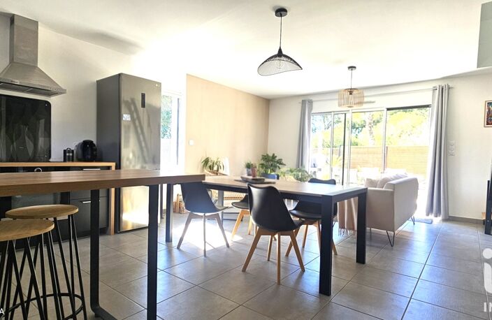Vente Maison/villa 6 pièces — photo 2