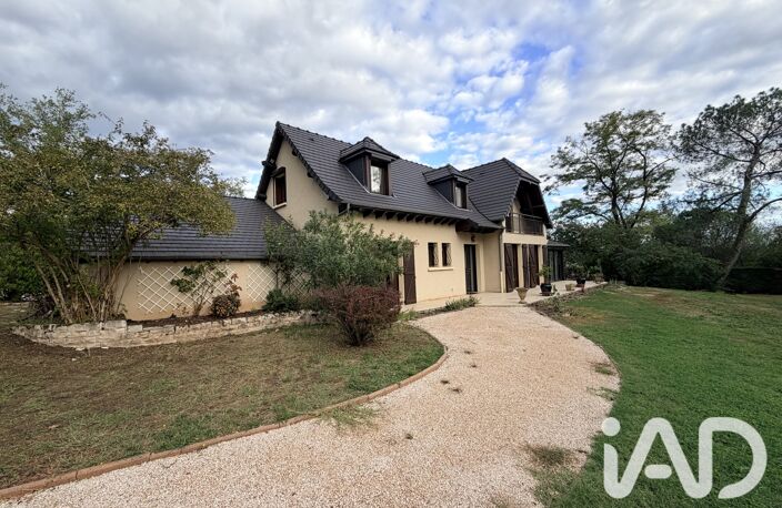 Vente Maison/villa 7 pièces — photo 2