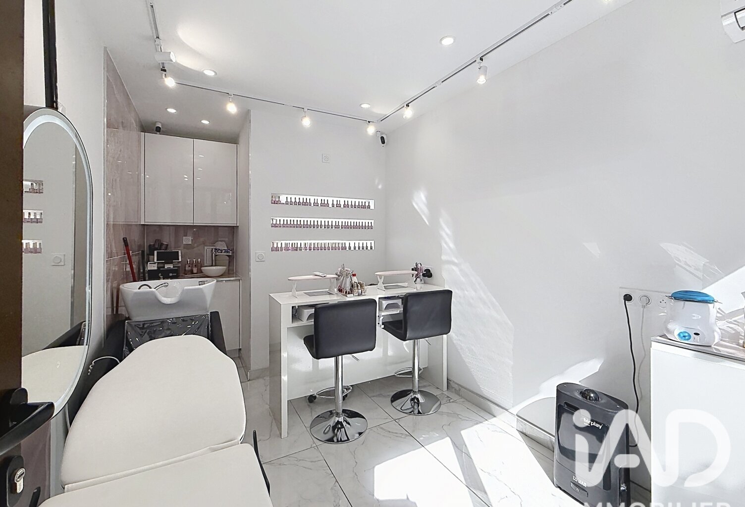 Vente Local commercial 18 m&sup2; — photo 1