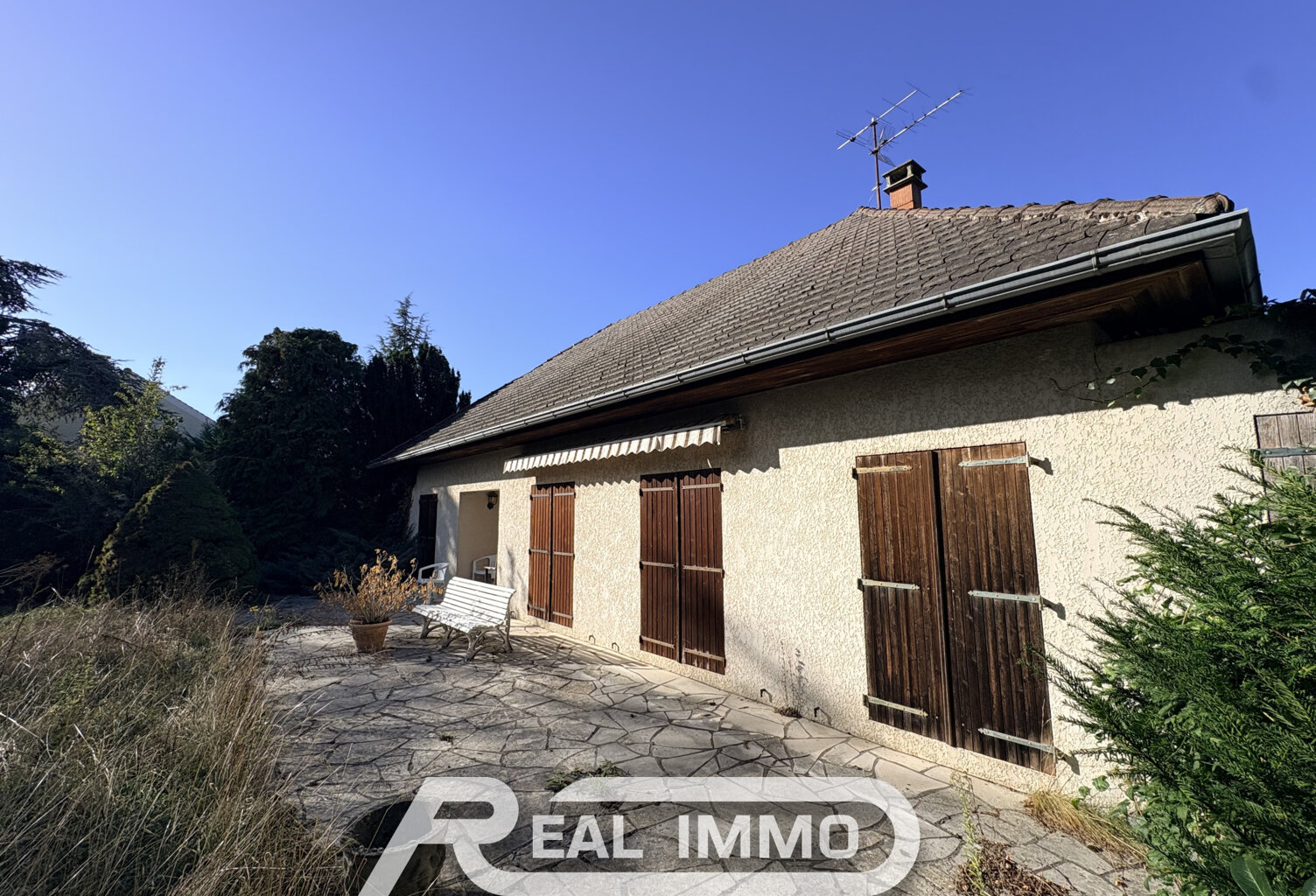 Maison de plain-pied à rénover — photo 1