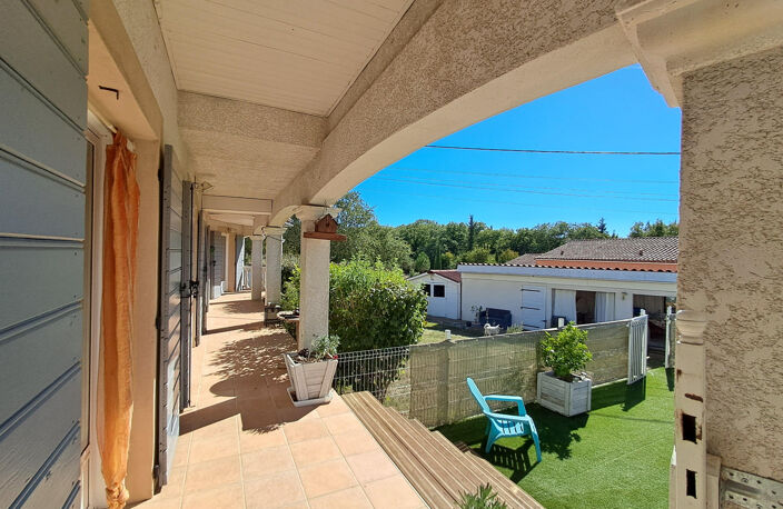 A VENDRE - Secteur Quissac - BELLE VILLA CONFORTABLE AVEC PISCINE- — photo 2