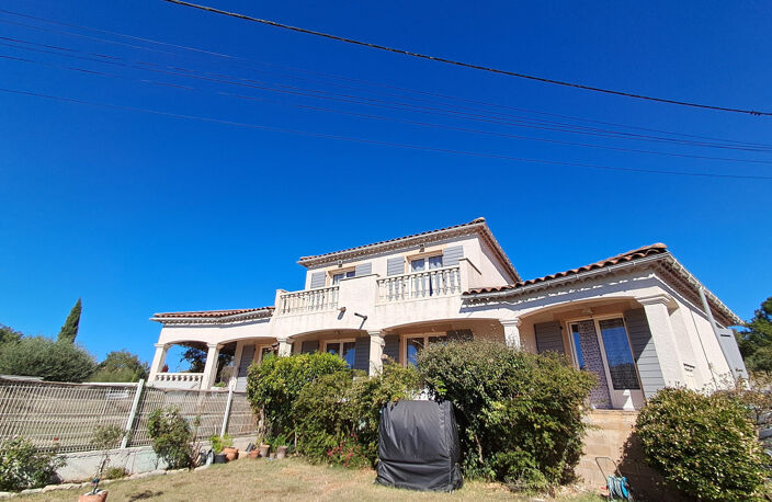 A VENDRE - Secteur Quissac - BELLE VILLA CONFORTABLE AVEC PISCINE- — photo 5