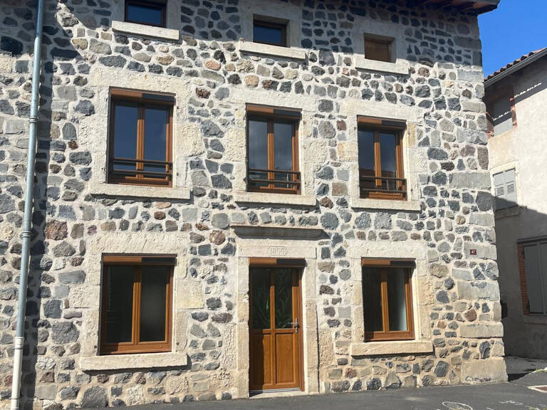 Charmante maison de bourg meublée sur cour — photo 1