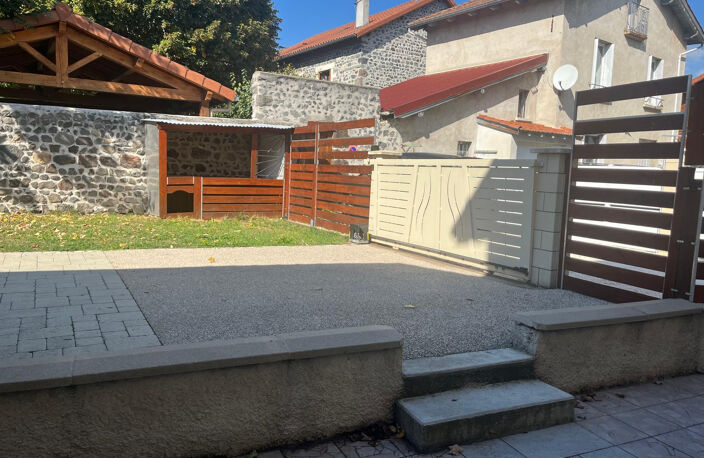 Charmante maison de bourg meublée sur cour — photo 2