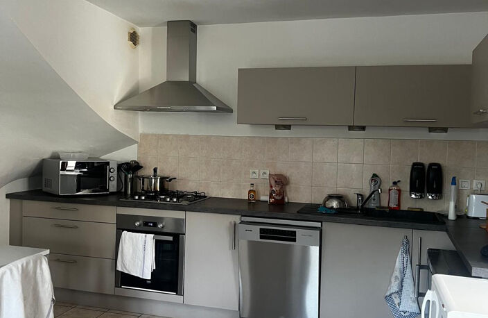 Charmante maison de bourg meublée sur cour — photo 3