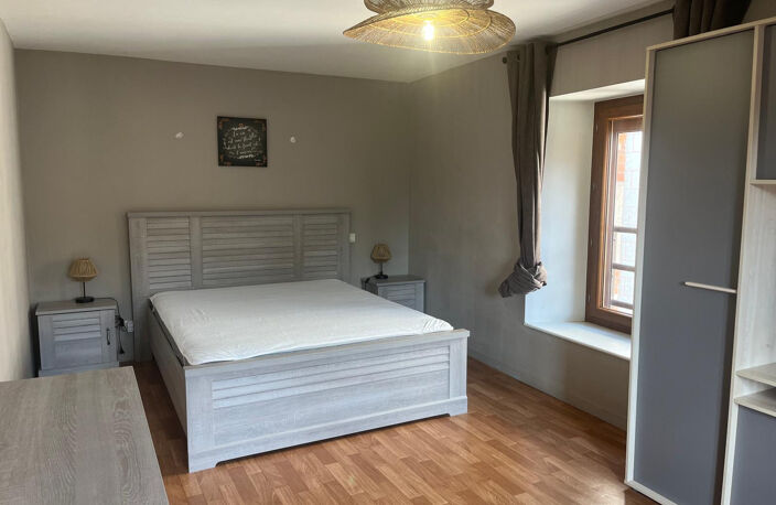 Charmante maison de bourg meublée sur cour — photo 4