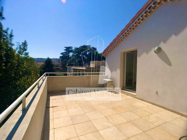 Appartement 3 pièces - avenue Georges Sand — photo du bien