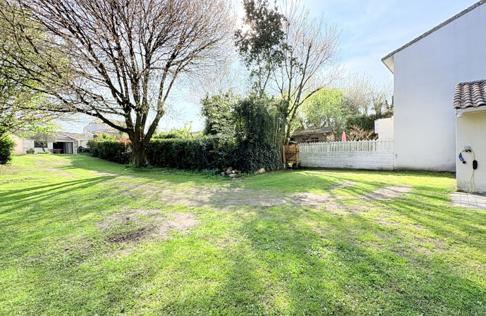 Mérignac  Mondésir-Bourran   Échoppe avec vaste jardin et g — photo 4