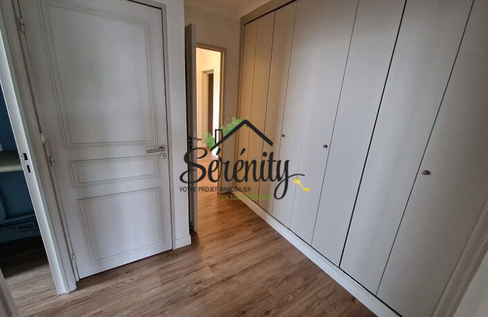 Appartement type 3/4, 2 chambres, balcon et parking. — photo 4