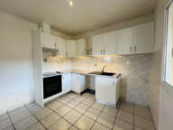 A Pignans, au 2ème et dernier étage, appartement type 3 en duplex de 61.88m2 avec terrasse de 18.64m2 et une p — photo 2