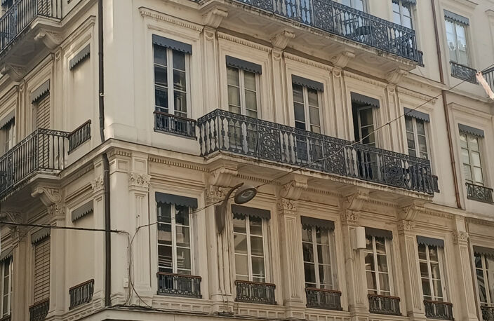 VIAGER OCCUPÉ - APPARTEMENT 134 m2 - CAVE -  GRENIER — photo 2
