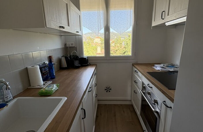 CANNES   AGREABLE 3P MEUBLÉ RÉNOVÉ 54 M2   APERÇU MER — photo 4