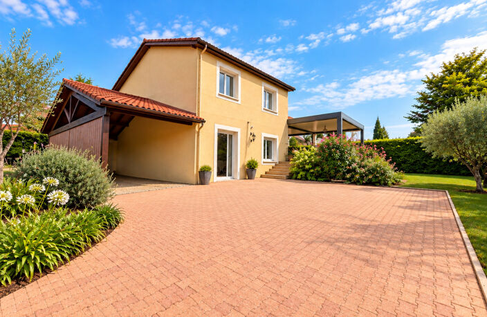A Saint -Cyr-sur-le-Rhône, Maison familiale de 128 m2 — photo 2