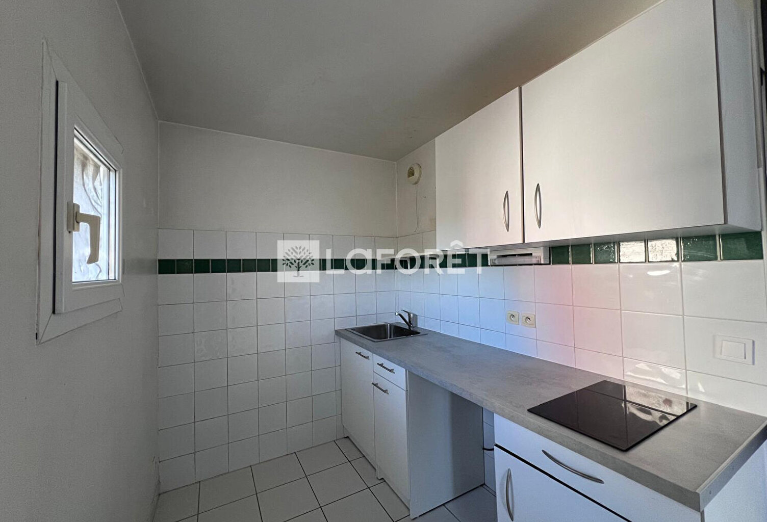 À louer - Studio 27 m² - Quartier La Chamberte — photo 1