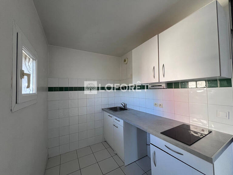 À louer - Studio 27 m² - Quartier La Chamberte — photo 1