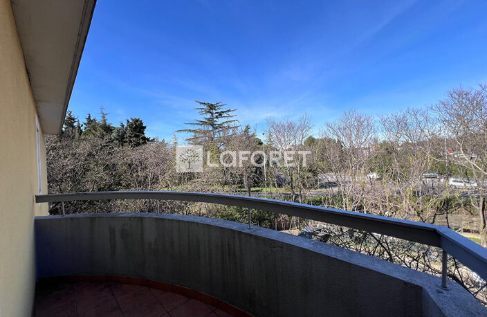 À louer - Studio 27 m² - Quartier La Chamberte — photo 3