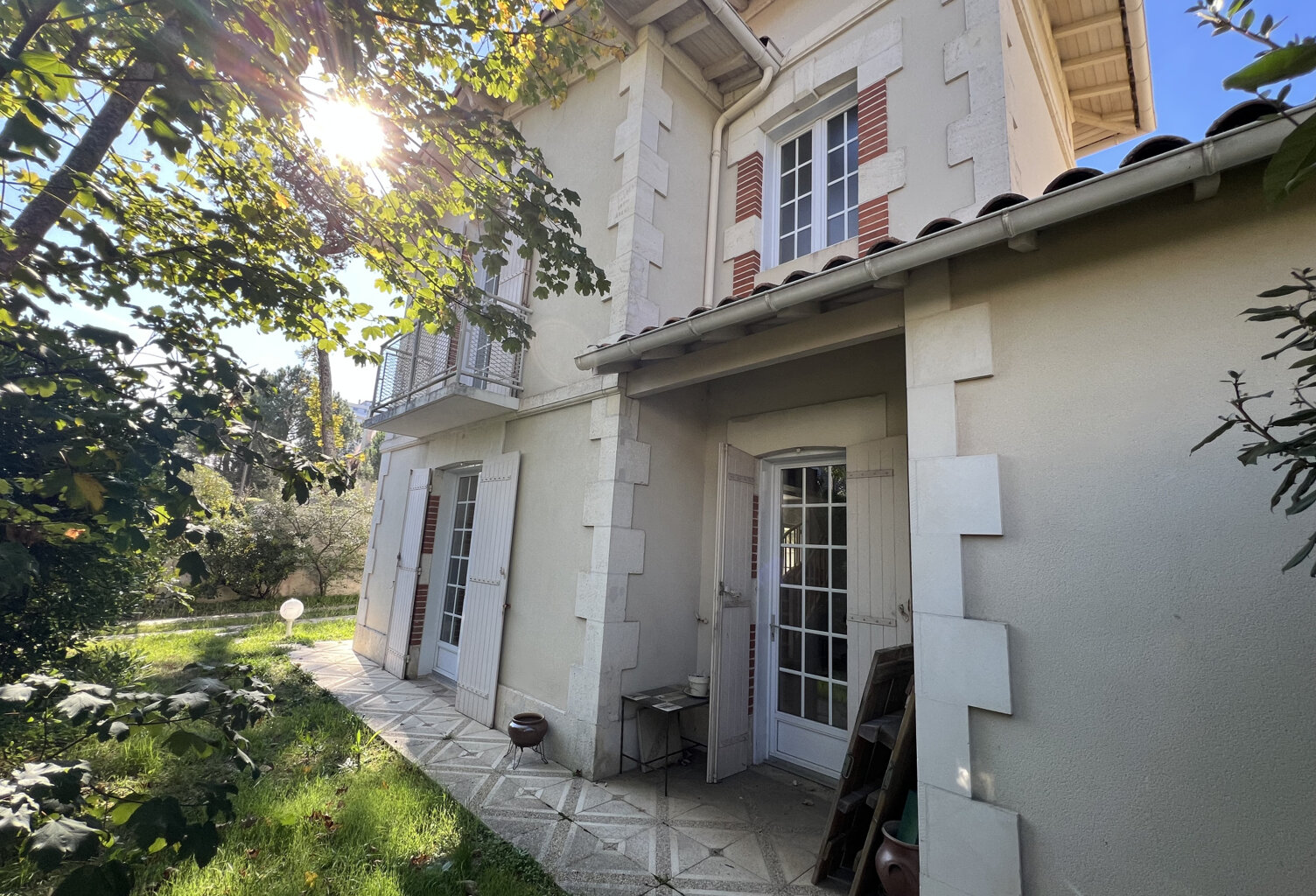 ROYAN - QUARTIER DU PARC - 150 M PLAGE - MAISON 3 CHAMBRES avec JARDIN — photo 1