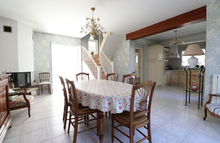 ROYAN - QUARTIER DU PARC - 150 M PLAGE - MAISON 3 CHAMBRES avec JARDIN — photo 3