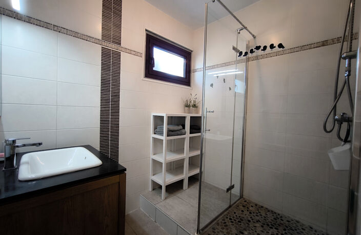 ROYAN - PONTAILLAC - APPARTEMENT T3 - AVEC GARAGE - AU CALME - PROCHE PLAGE — photo 5