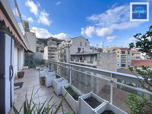 Nice Appartement  Familial 5 pièce(s) 130.40 m2 — photo du bien