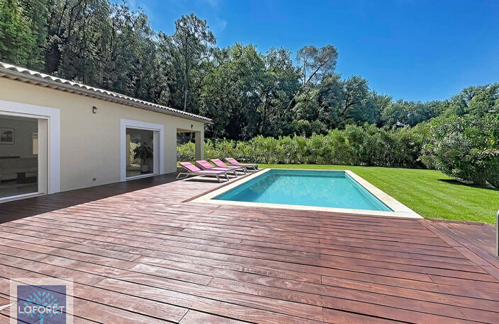 ROQUEFORT-LES-PINS - SUPERBE VILLA CONTEMPORAINE AU CALME ABSOLU — photo 2