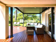 ROQUEFORT-LES-PINS - SUPERBE VILLA CONTEMPORAINE AU CALME ABSOLU — photo 3