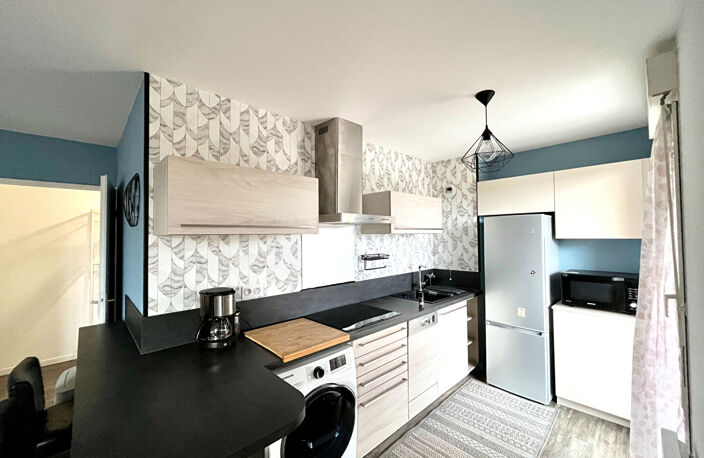 BLAGNAC - T32- 49 m² - MEUBLE - balcons - parking — photo 2
