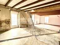6421 GLENAY, 4 KM ST-VARENT<br>Maison à rénover entièrement e — photo 2