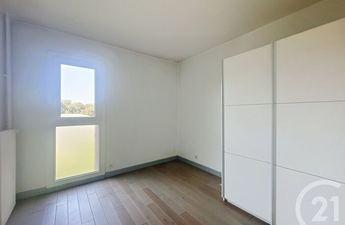 Location appartement 3 pièces 65 m² à Thiais (94320) — photo 4