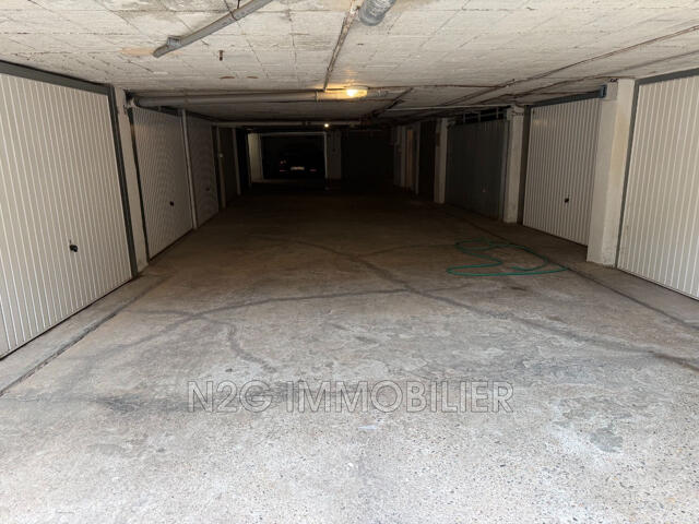 Garage proposé à Cannes