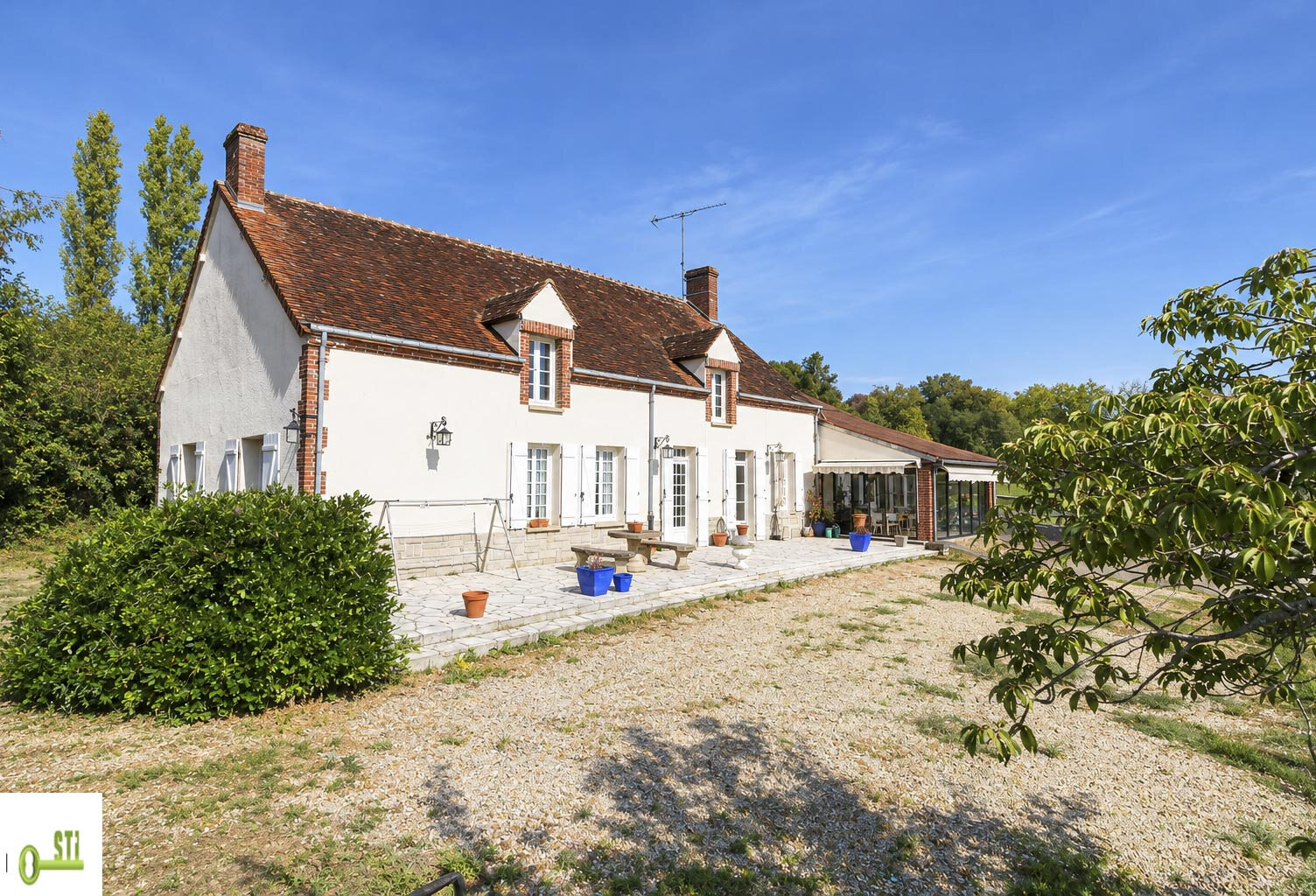 Maison habitable de plain-pied nichée dans un cadre idylliqu — photo 1