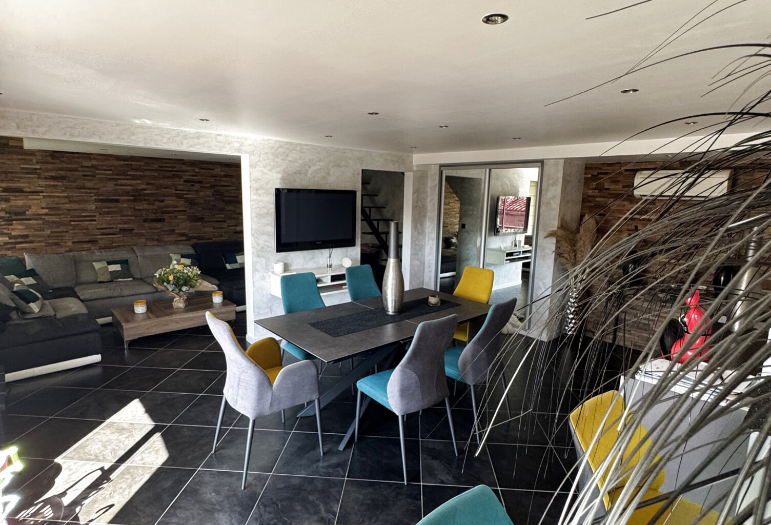RARE À SAINT-CYR-SUR-MER   DUPLEX 148 M2 AU CŒUR DU VILLAGE — photo 1