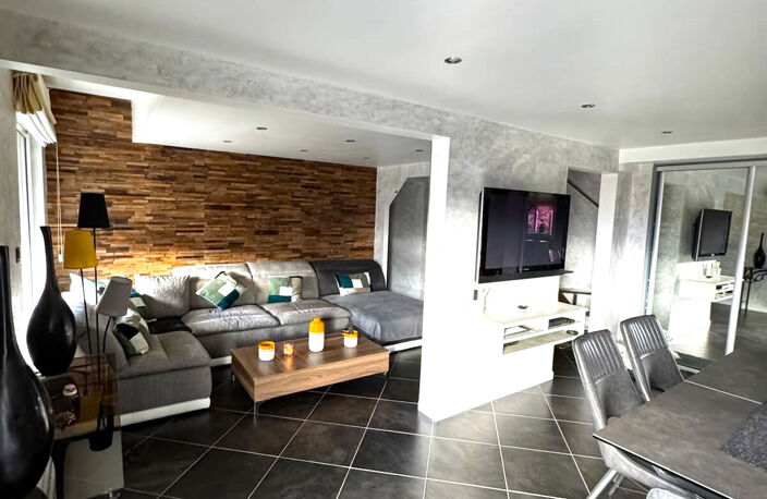 RARE À SAINT-CYR-SUR-MER   DUPLEX 148 M2 AU CŒUR DU VILLAGE — photo 4