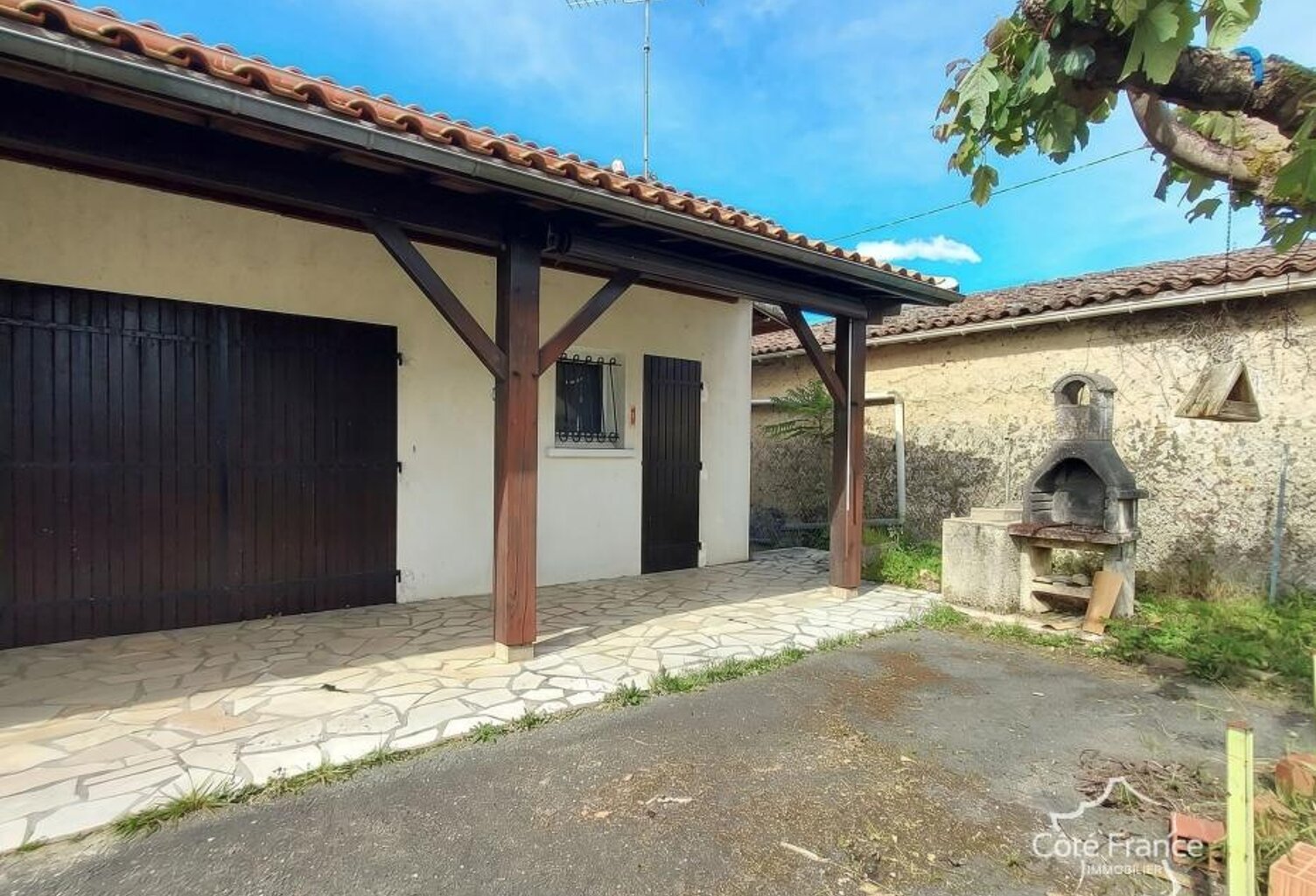 Maison de plain-pied 156 m2   Beau potentiel et nombreuses p — photo 1