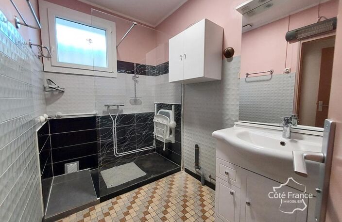 Maison de plain-pied 156 m2   Beau potentiel et nombreuses p — photo 3