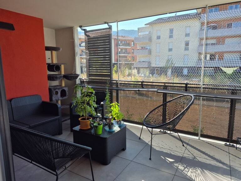 CESSY T3 BBC avec 2 garages — photo 1
