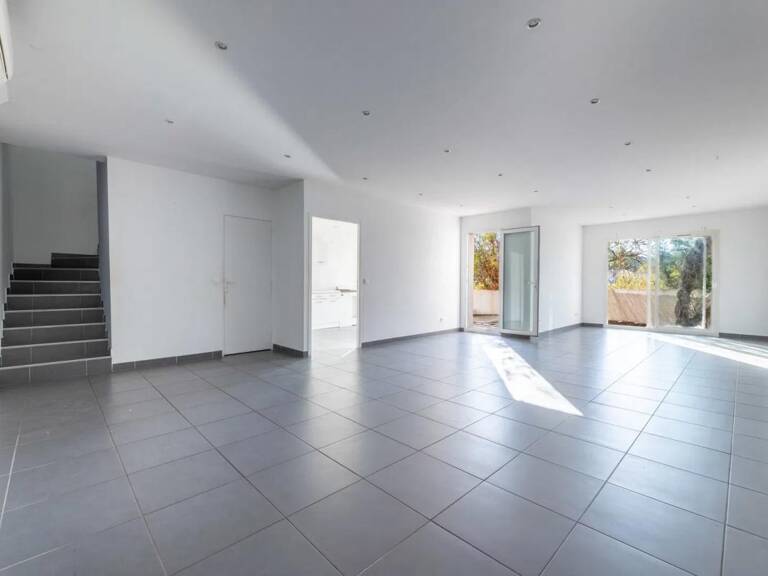 Référence : 7365-ASI - Peypin - Duplex T4 dans le centre du village — photo 1
