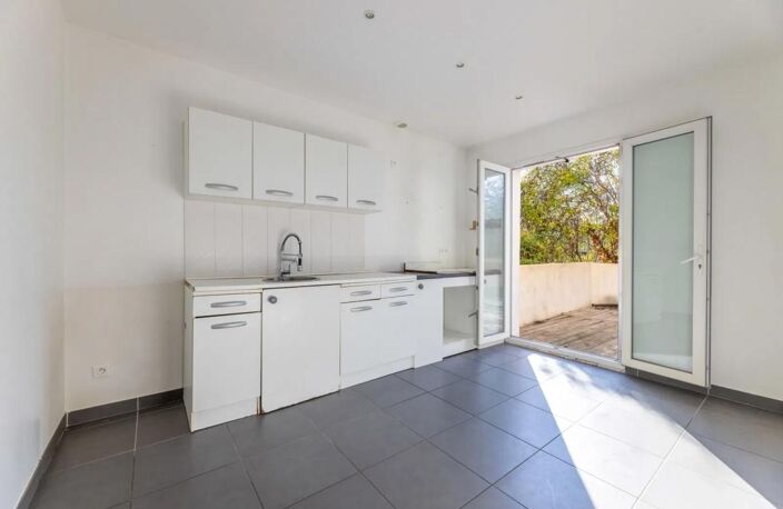 Référence : 7365-ASI - Peypin - Duplex T4 dans le centre du village — photo 4