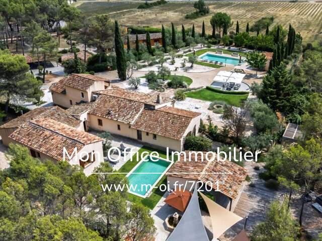 Référence : 7201-VCL - Domaine d'exception XVIII avec dépendances - Tourisme, évènementiel, regroupement familial - 13100 AIX EN PROVENCE — photo du bien