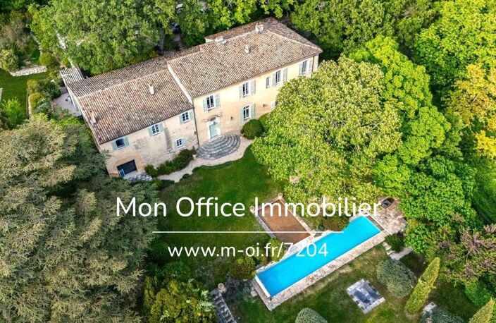 Référence : 7204-VCL - Bâtisse 17ème avec deux bastides, 5 appartements - Parc sur 1 hectare - 13 100 AIX EN PROVENCE — photo 3