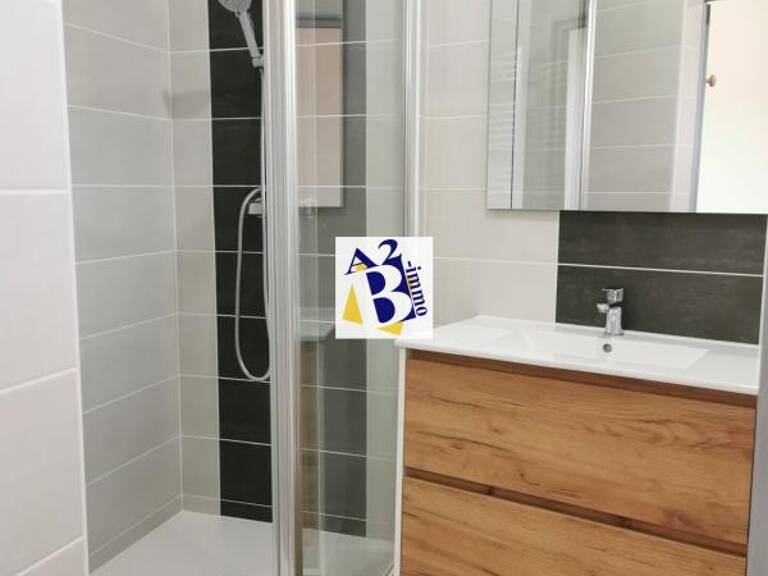 ANGOULEME, immeuble de rapport, 1T2, 2T3 — photo 1