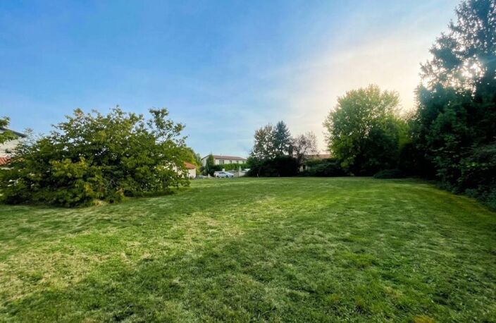À VENDRE – Terrain constructible de 827 m² à Tramoyes (01390) — photo 2