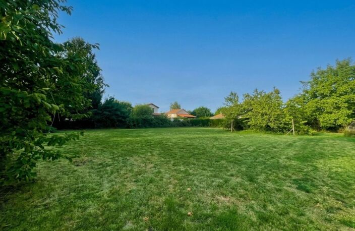 À VENDRE – Terrain constructible de 827 m² à Tramoyes (01390) — photo 3