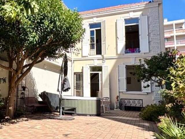 MAISON MITOYENNE QUARTIER EUROPE ! PROCHE DE TOUT ! PARKING — photo du bien