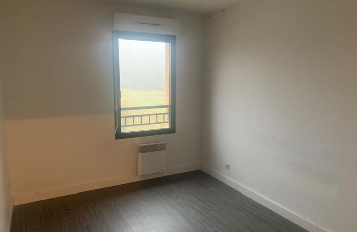 Appartement à louer 2 pièces AIRE SUR L'ADOUR (40) — photo 3