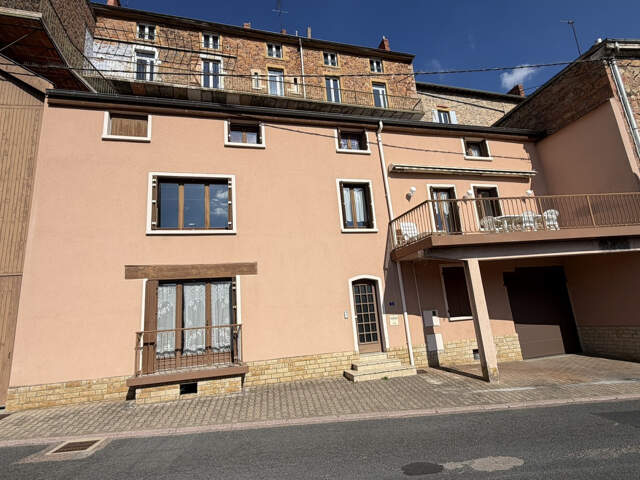 Grande maison 180 m2 habitable avec balcon et dépendance — photo du bien