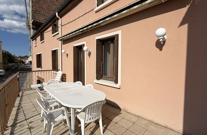 Grande maison 180 m2 habitable avec balcon et dépendance — photo 3
