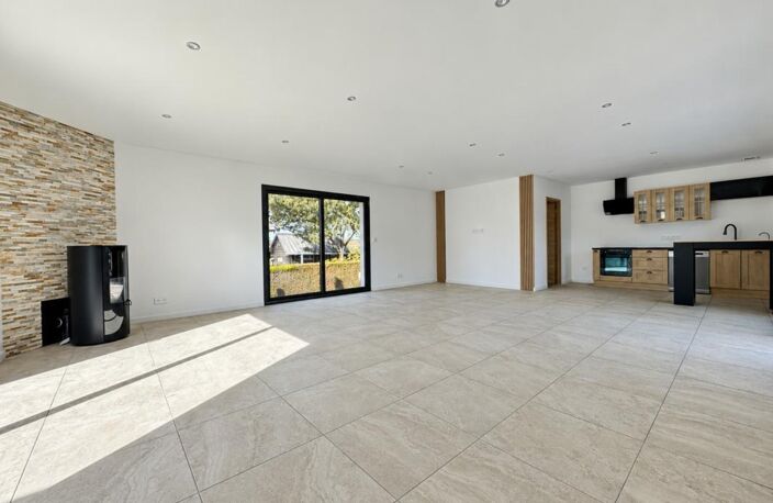 - RUGLES - 27250 - MAISON - T5 - 130M2 - 1H20 DE PARIS MONTPARNASSE- RE2020 - JARDIN - TERRASSE — photo 3
