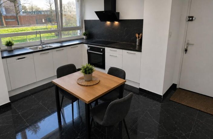 T5 rénové 84 m² – 4 chambres – Balcon – Idéal colocation ou famille – Rennes — photo 2