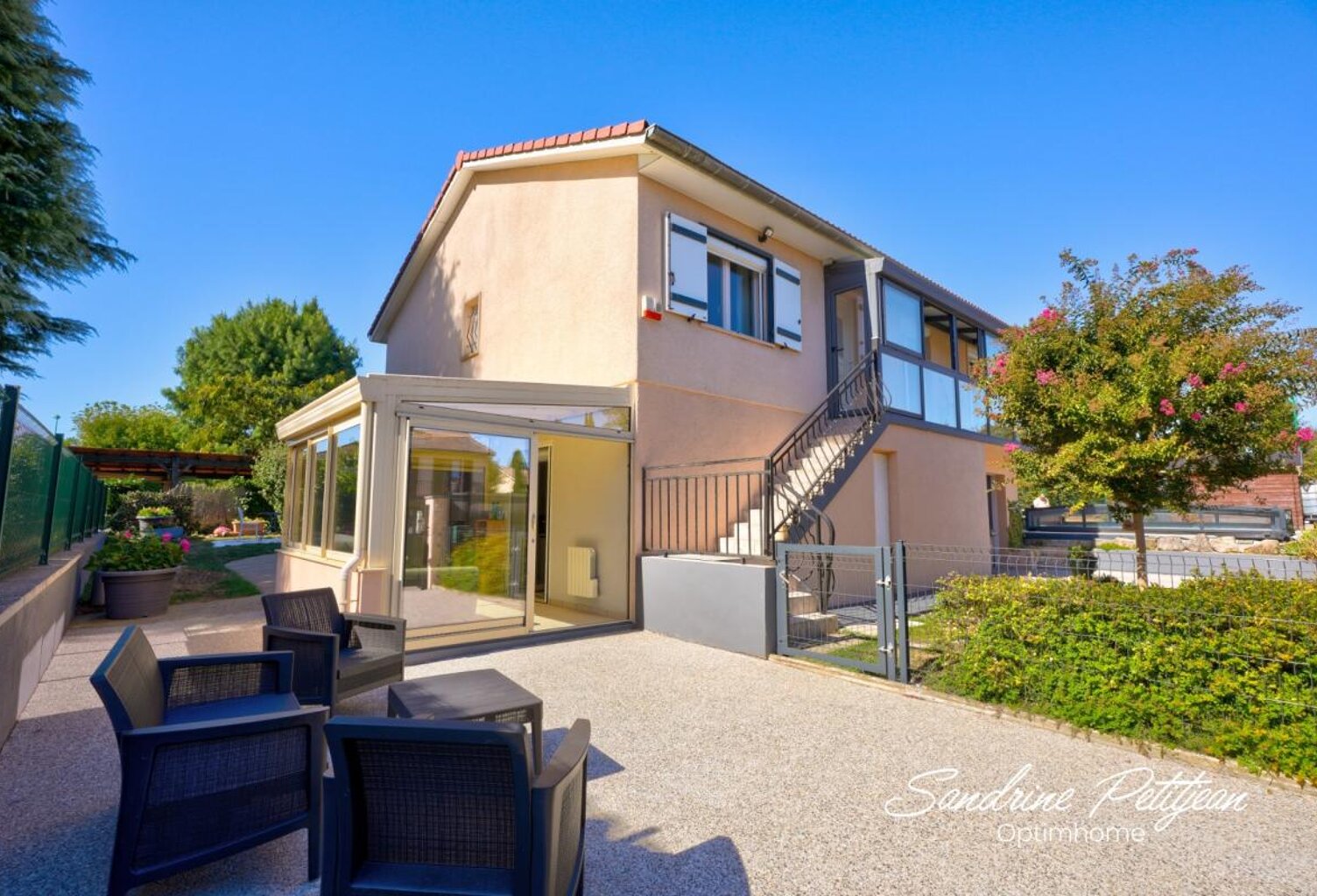 A vendre Maison 145m² – 6 pièces - Garage – Piscine– Terrain 612 M² - MIONNAY (01390) — photo 1